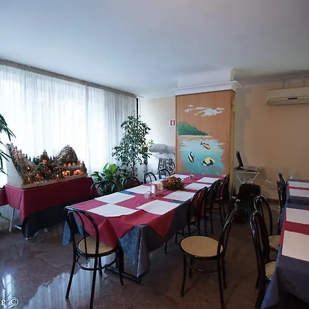 Cristal Hotel