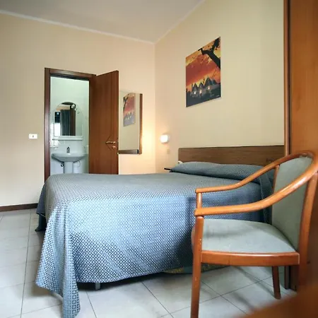 Cristal 3* Bari