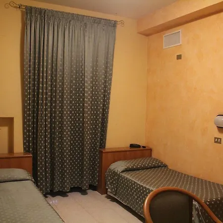 Hotel Cristal Bari